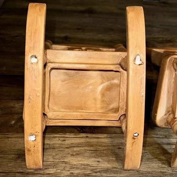 VINTAGE CERAMIC MINI ROCKING CHAIR ROCKER DOLLHOUSE SET OF 2 - Picture 14 of 15